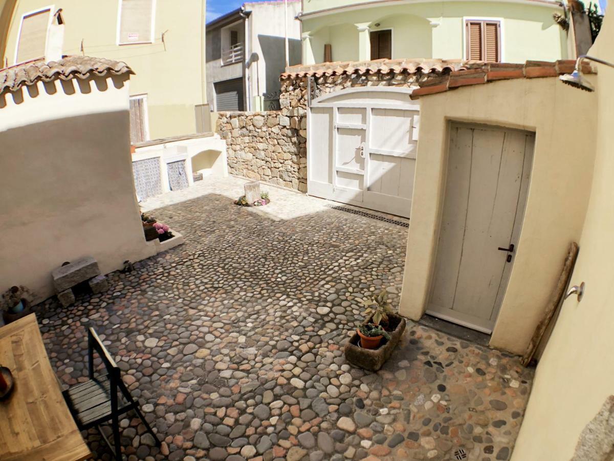 Un Gioiello Nel Centro Storico Apartment Bari Sardo Exterior photo